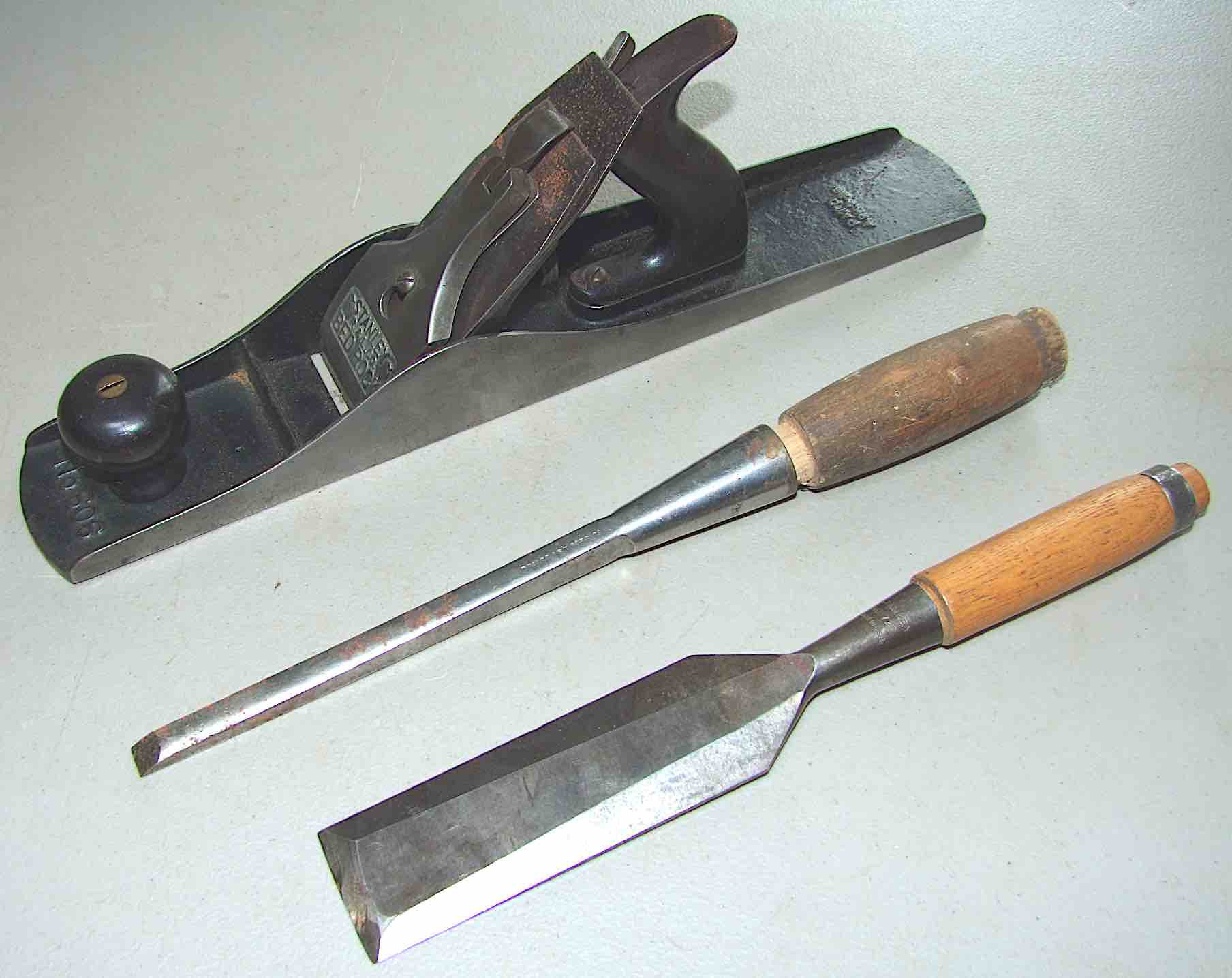 Sold at Auction: C.E. Jennings Chisel Set with Draw Knife